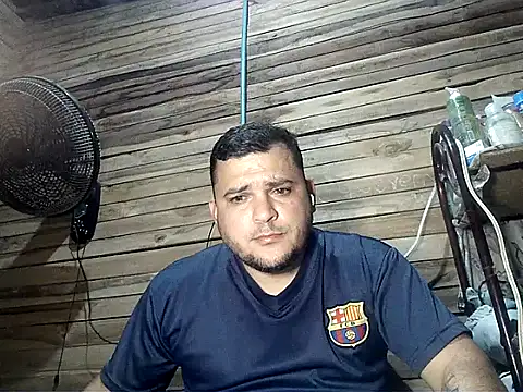Snapshot of Arcangel_05 chatting on June 4, 4:17 am Arcangel 05 online show from June 4, 4:17 am