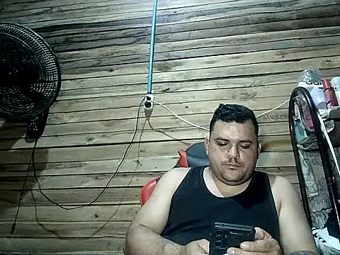 Snapshot of Arcangel_05 chatting on July 8, 3:51 am Arcangel 05 online show from July 8, 3:51 am