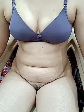 Snapshot of couple__telugu chatting on November 14, 5:49 pm couple telugu online show from November 14, 5:49 pm