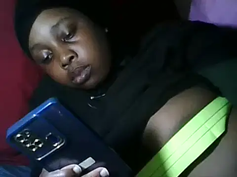 Snapshot of African_slut_goddess chatting on February 28, 11:01 pm African slut goddess online show from February 28, 11:01 pm