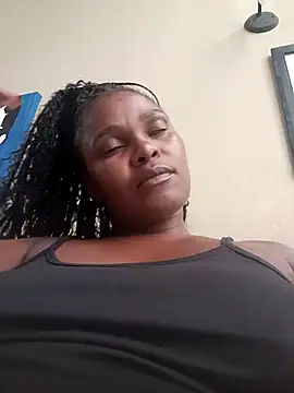 Snapshot of SweetAppleCandyxx chatting on March 1, 4:00 pm SweetAppleCandyxx online show from March 1, 4:00 pm