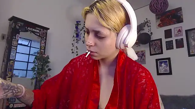 Snapshot of MaryJannes chatting on January 7, 11:26 am MaryJannes online show from January 7, 11:26 am