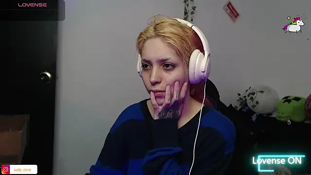 Snapshot of MaryJannes chatting on December 2, 3:14 pm MaryJannes online show from December 2, 3:14 pm