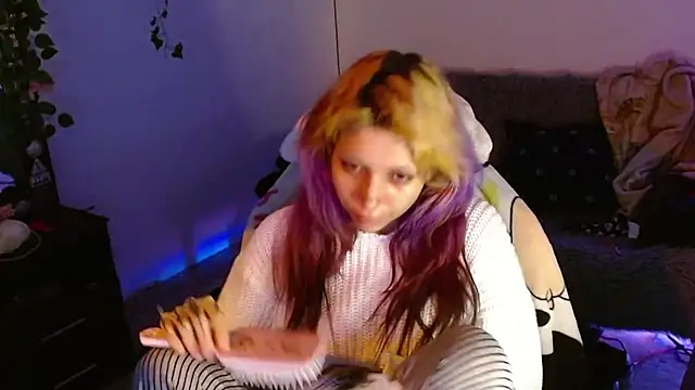 Snapshot of MaryJannes chatting on January 14, 8:18 am MaryJannes online show from January 14, 8:18 am