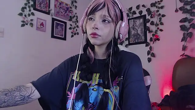 Snapshot of MaryJannes chatting on January 2, 5:39 pm MaryJannes online show from January 2, 5:39 pm
