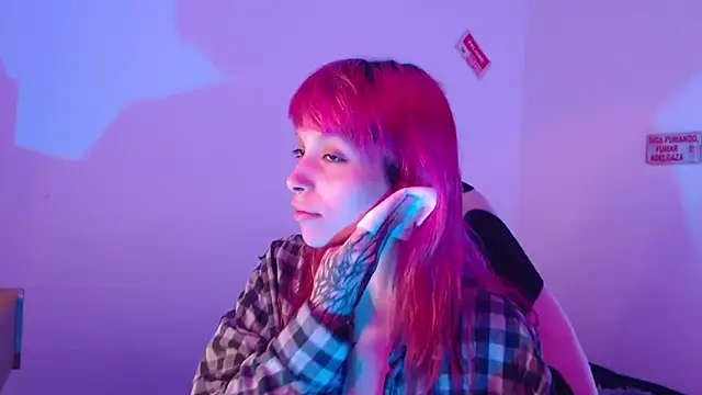 Snapshot of MaryJannes chatting on October 28, 5:50 am MaryJannes online show from October 28, 5:50 am