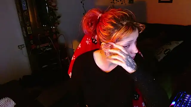 Snapshot of MaryJannes chatting on February 5, 7:26 am MaryJannes online show from February 5, 7:26 am