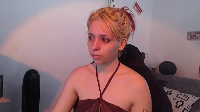 Snapshot of MaryJannes chatting on November 29, 1:22 pm MaryJannes online show from November 29, 1:22 pm