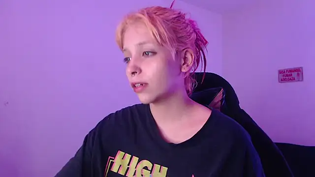 Snapshot of MaryJannes chatting on November 24, 5:51 am MaryJannes online show from November 24, 5:51 am