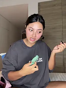 alexademie1 online show from November 23, 1:21 pm