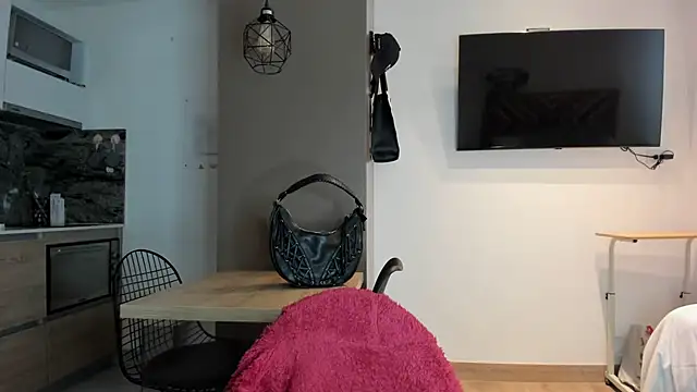 alexademie1 online show from March 10, 8:34 pm