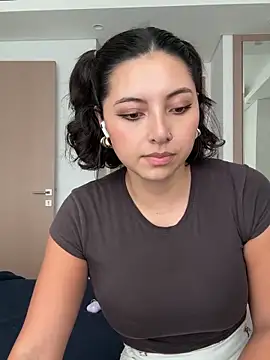 Snapshot of alexademie1 chatting on June 12, 1:42 pm alexademie1 online show from June 12, 1:42 pm