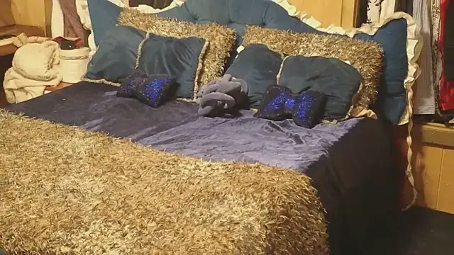 VanessaDoyle online show from January 17, 11:47 am