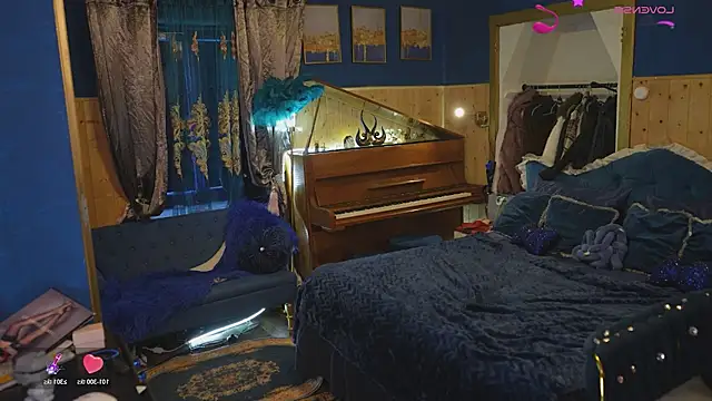 Snapshot of VanessaDoyle chatting on February 7, 8:55 am VanessaDoyle online show from February 7, 8:55 am