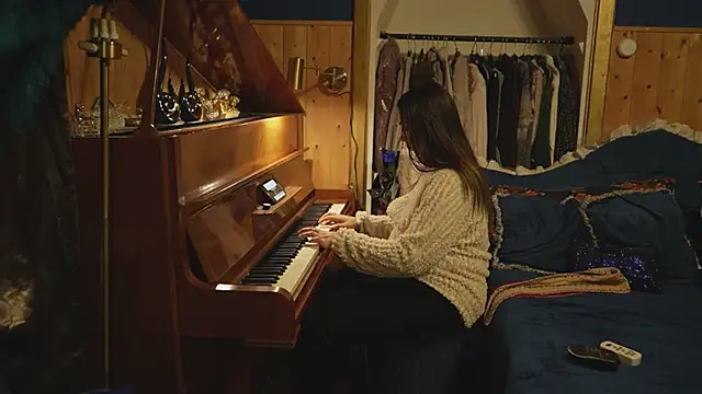 VanessaDoyle online show from May 6, 4:22 pm