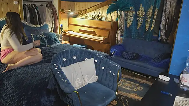 VanessaDoyle online show from March 7, 10:04 pm