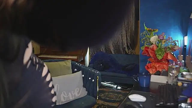 VanessaDoyle online show from April 10, 9:33 pm