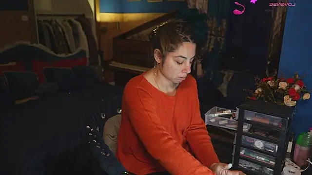 Snapshot of VanessaDoyle chatting on February 18, 5:53 pm VanessaDoyle online show from February 18, 5:53 pm