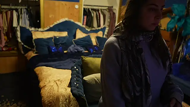 VanessaDoyle online show from March 25, 8:35 am