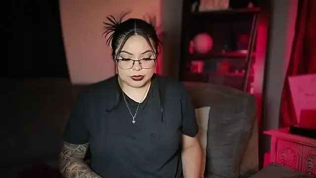 drizzypeach602 online show from May 31, 3:23 am