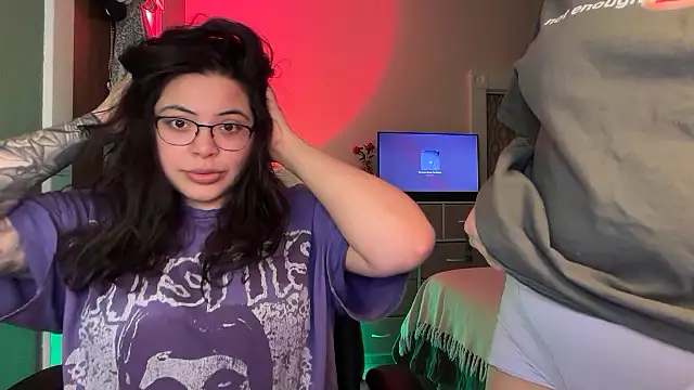 drizzypeach602 online show from April 8, 6:04 am