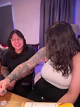 drizzypeach602 online show from December 21, 1:41 am