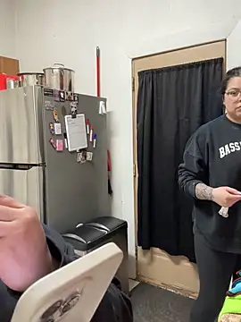 drizzypeach602 online show from April 19, 2:34 am