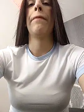 Amira Milker online show from March 12, 8:41 pm