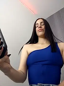 Amira Milker online show from March 18, 1:44 pm