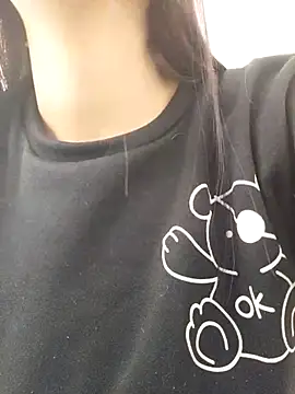 Amira Milker online show from March 11, 1:01 pm