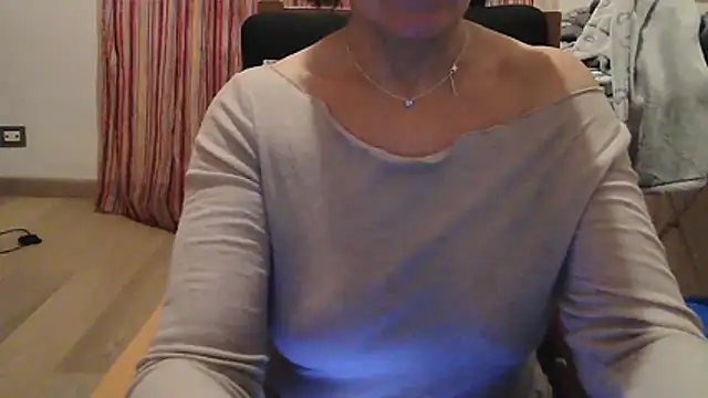 Snapshot of Althea_Love chatting on January 6, 4:00 pm Althea Love online show from January 6, 4:00 pm