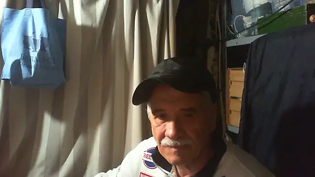 nonnomaturobisex online show from November 9, 9:02 am