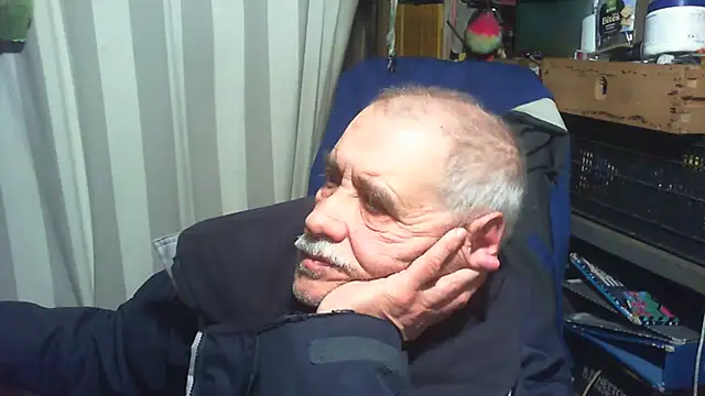 nonnomaturobisex online show from March 29, 4:08 pm