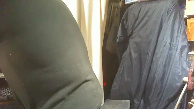 nonnomaturobisex online show from December 2, 3:25 pm