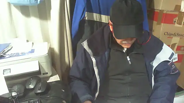 nonnomaturobisex online show from January 18, 10:51 am