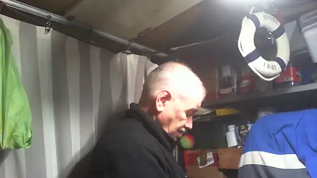 nonnomaturobisex online show from March 20, 8:15 am