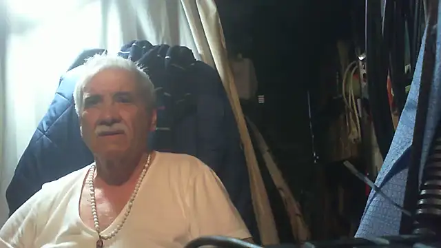nonnomaturobisex online show from May 23, 9:41 am