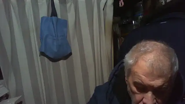 nonnomaturobisex online show from February 24, 8:04 am