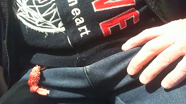 nonnomaturobisex online show from November 8, 8:18 am