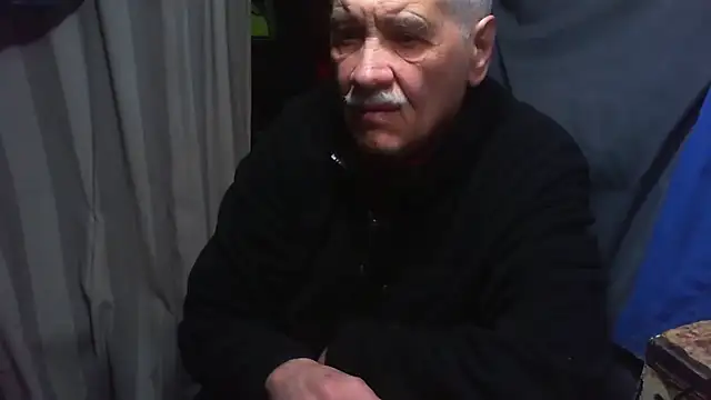 nonnomaturobisex online show from March 24, 8:14 am