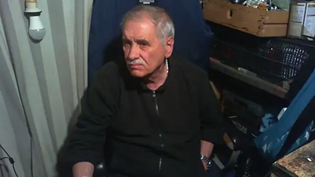 nonnomaturobisex online show from May 12, 5:41 pm