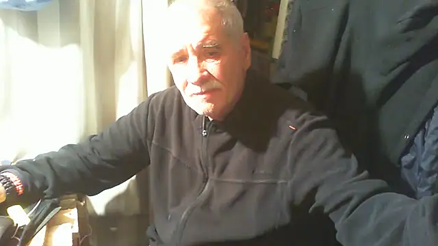 nonnomaturobisex online show from November 1, 10:09 am