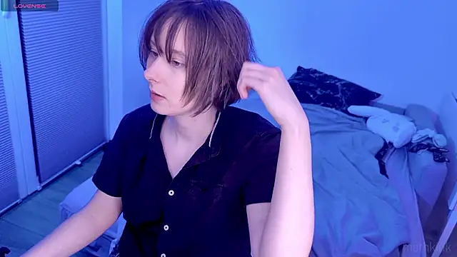 mothkink online show from February 11, 6:52 pm