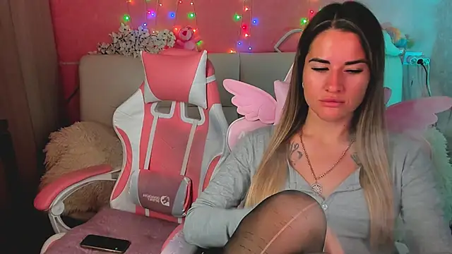 ivannatompsonnn online show from June 1, 3:07 am