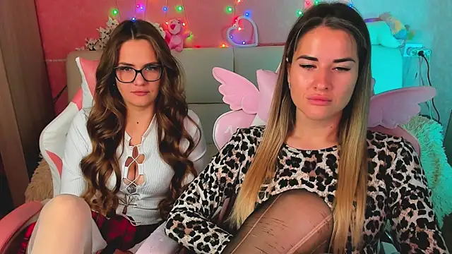 ivannatompsonnn online show from May 17, 3:17 am