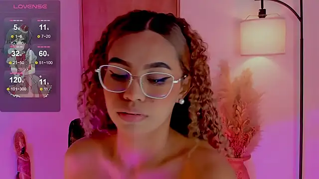 Oxana Fedorova online show from March 13, 9:05 pm