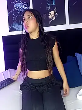 SARA MILLER69 online show from March 25, 2:38 pm