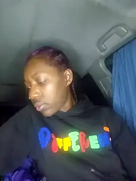 Snapshot of oliviaprettypussy chatting on November 29, 2:23 am oliviaprettypussy online show from November 29, 2:23 am