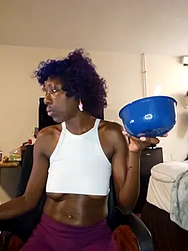 Snapshot of oliviaprettypussy chatting on November 12, 2:32 pm oliviaprettypussy online show from November 12, 2:32 pm