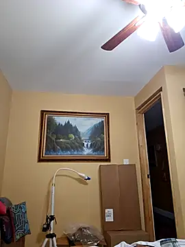 Snapshot of oliviaprettypussy chatting on October 20, 2:57 am oliviaprettypussy online show from October 20, 2:57 am